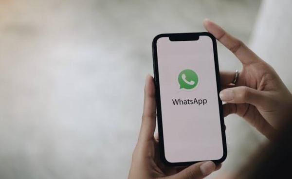 WhatsApp Aero